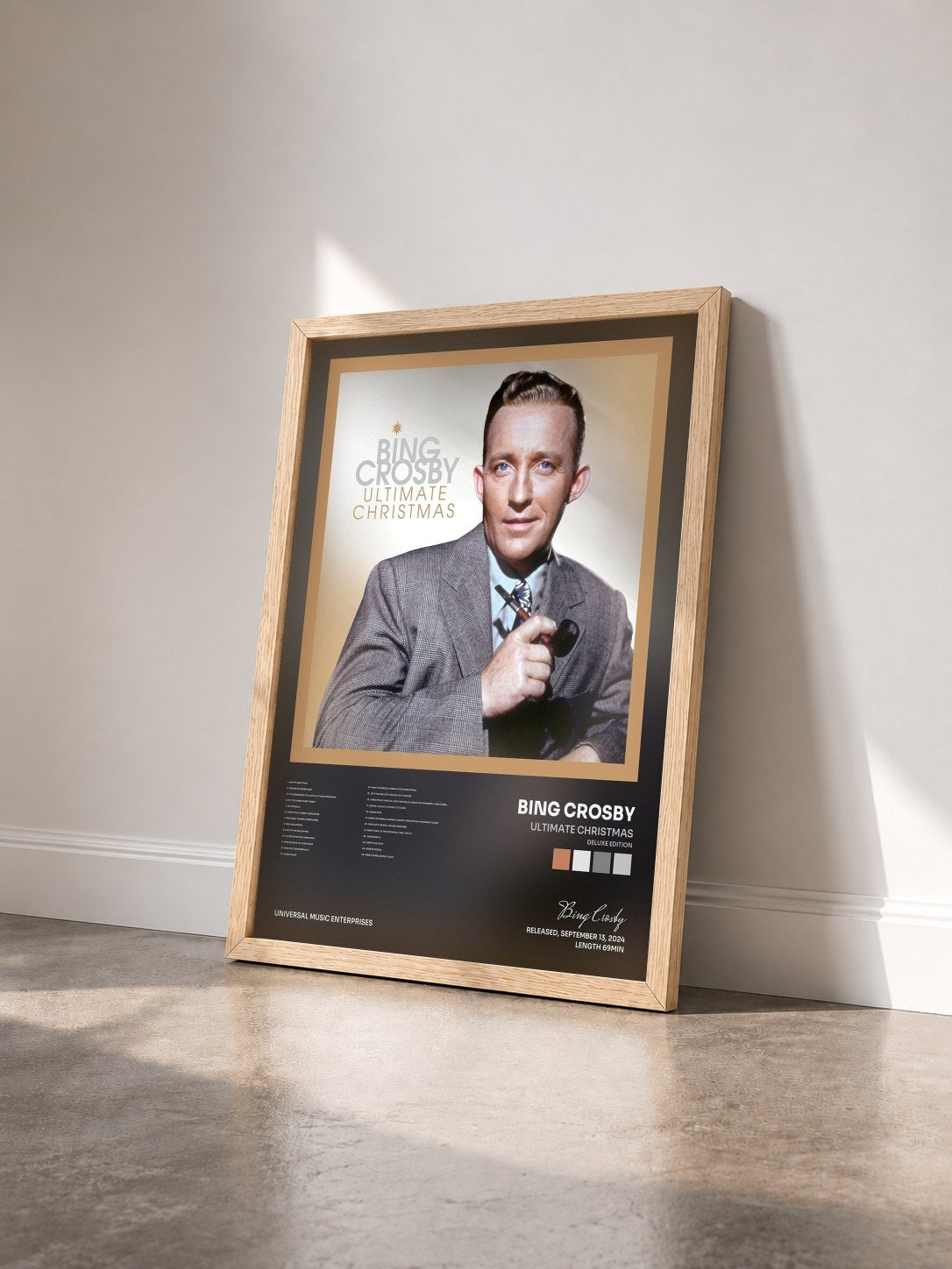 #bois Tableau de l'album Ultimate Christmas (Deluxe Edition) de Bing Crosby vu de trois quarts, cadre en bois brut