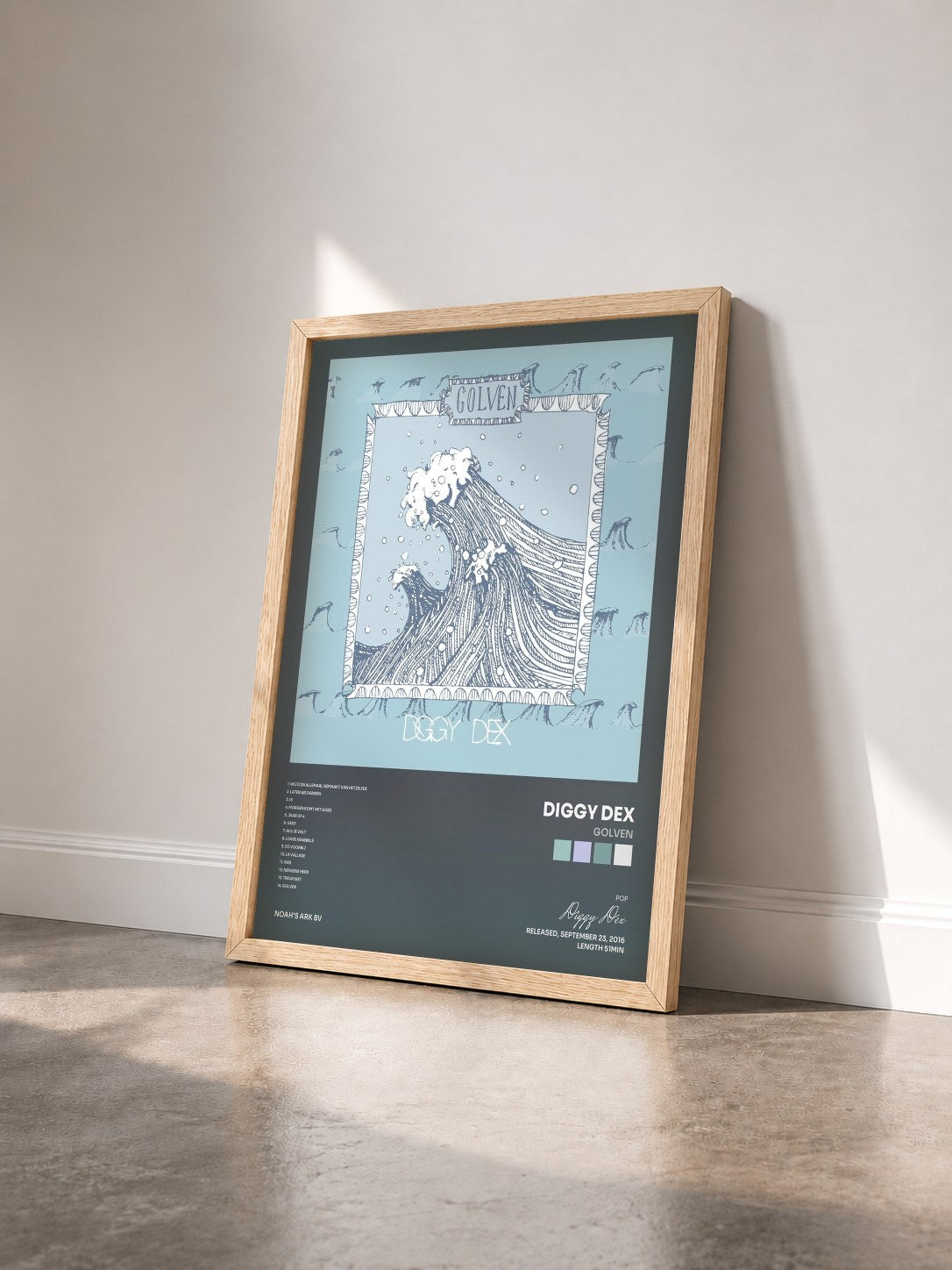 #bois Tableau de l'album Golven de Diggy Dex vu de trois quarts, cadre en bois brut