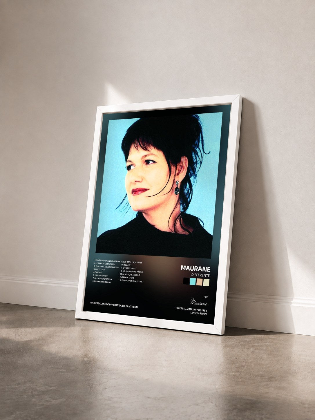 #blanc Tableau de l'album Differente de Maurane vu de trois quarts, cadre blanc