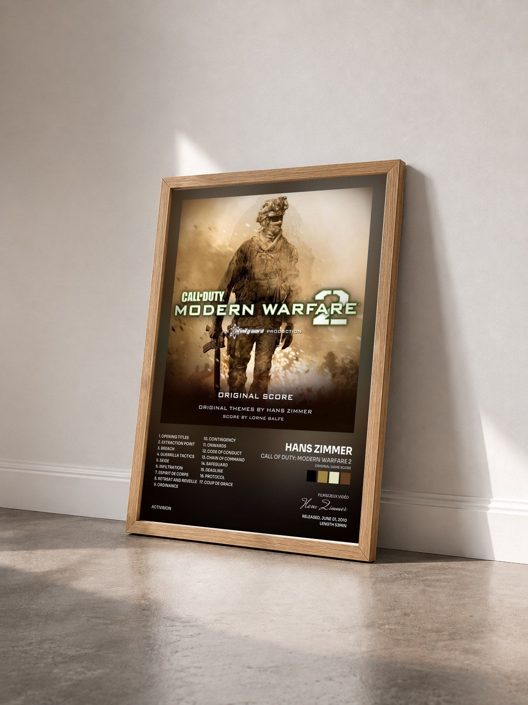 #bois Tableau de l'album Call of Duty: Modern Warfare 2 (Original Game Score) de Hans Zimmer vu de trois quarts, cadre en bois brut