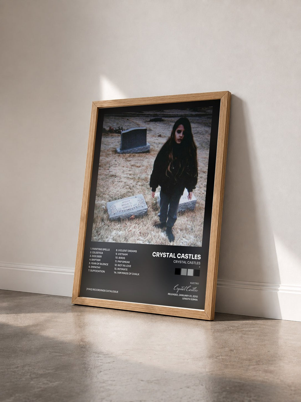 #bois Tableau de l'album Crystal Castles (II) de Crystal Castles vu de trois quarts, cadre en bois brut