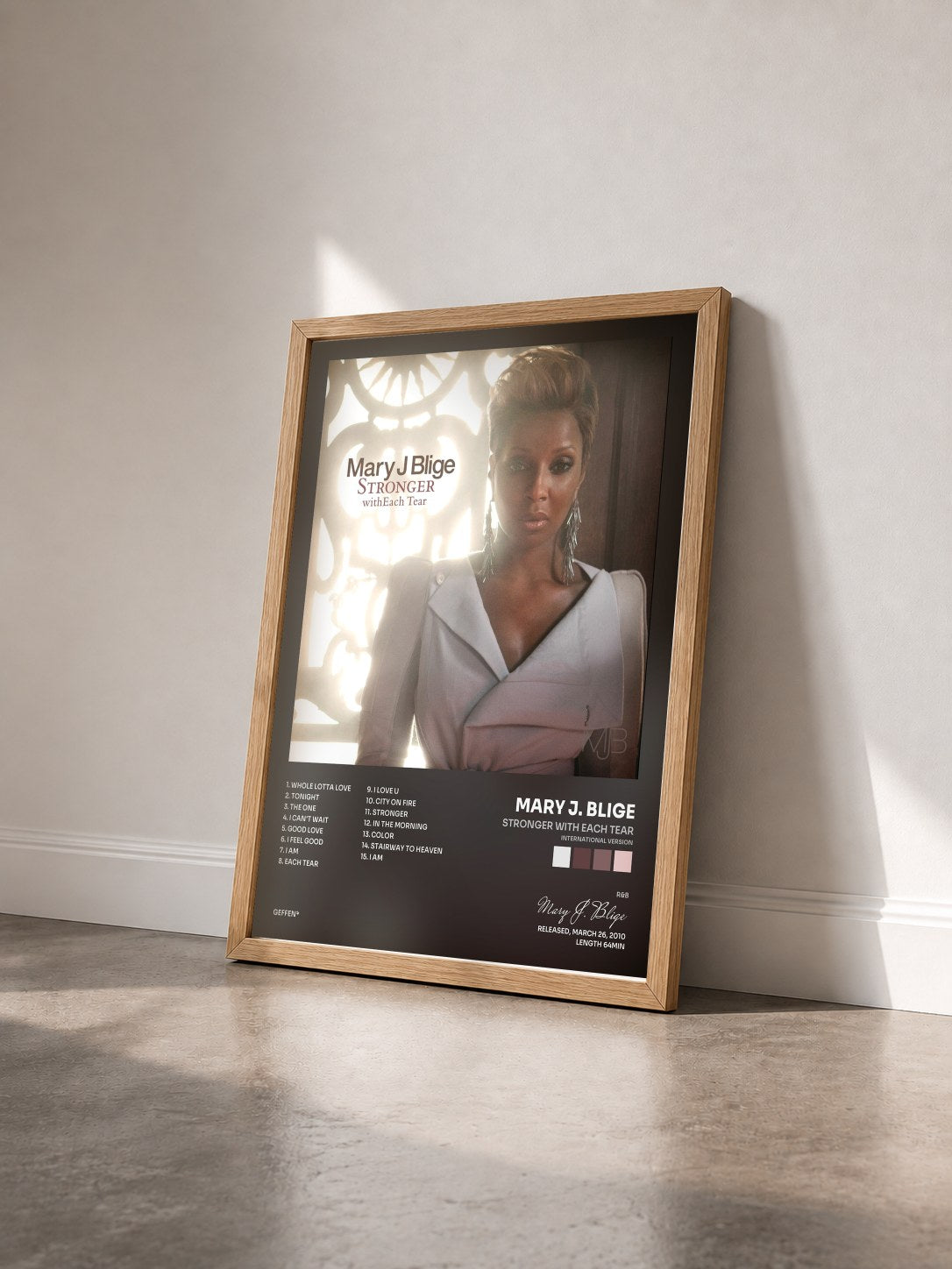 #bois Tableau de l'album Stronger with Each Tear (International Version) de Mary J. Blige vu de trois quarts, cadre en bois brut