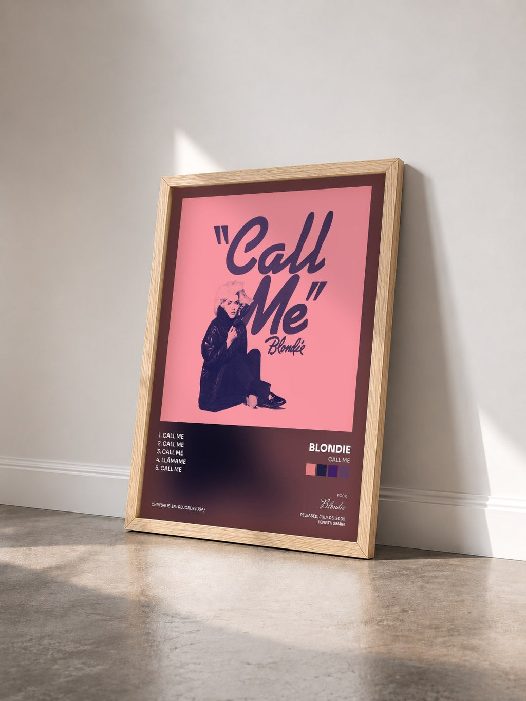 #bois Tableau de l'album Call Me de Blondie vu de trois quarts, cadre en bois brut