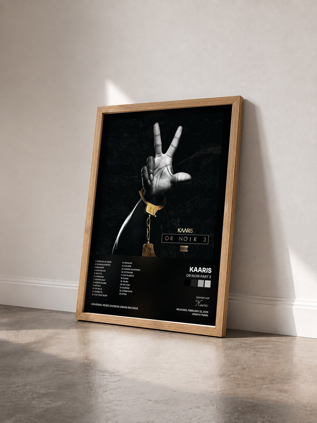 #bois Tableau de l'album Or Noir Part 3 de Kaaris vu de trois quarts, cadre en bois brut
