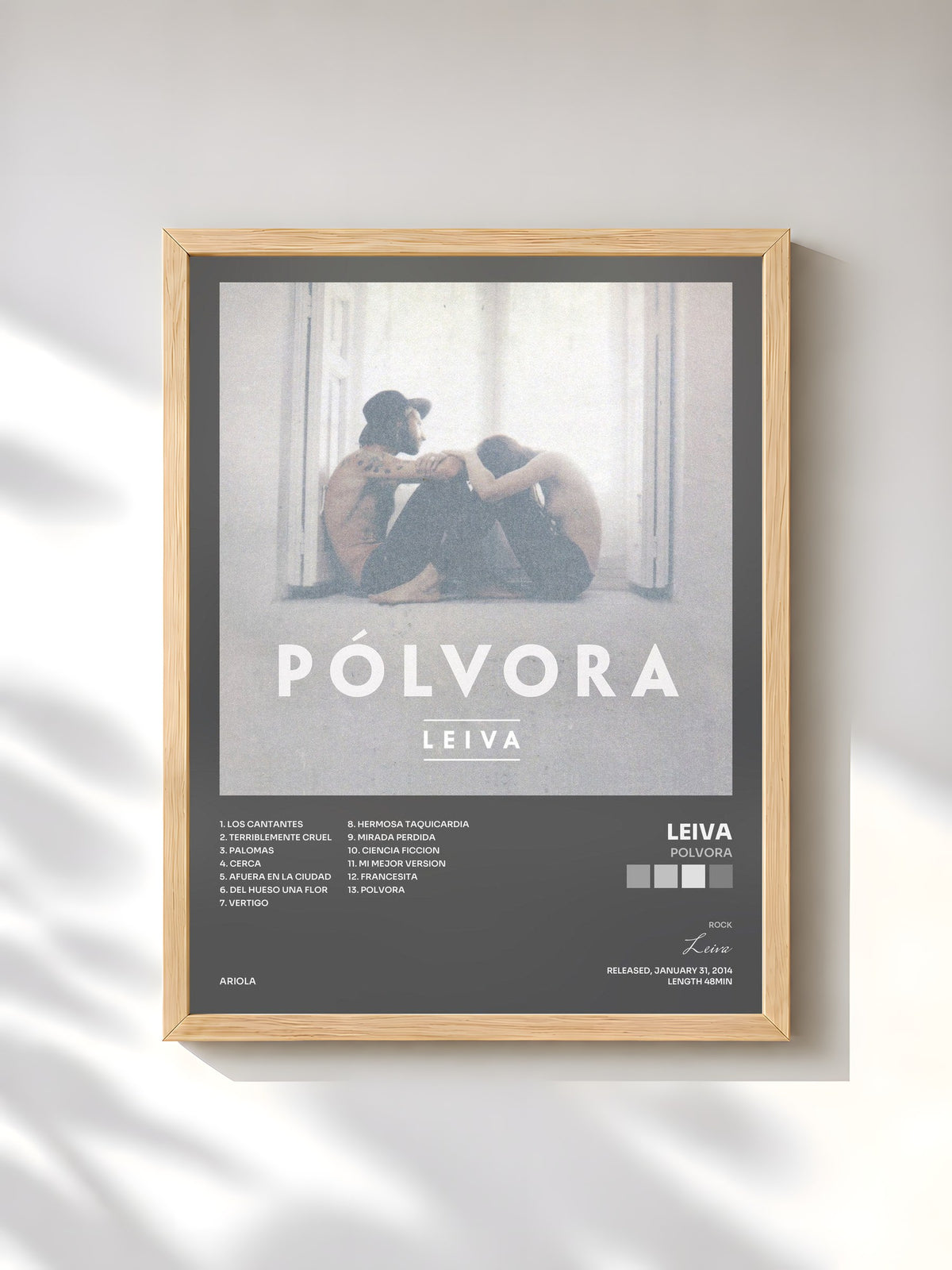 #bois Tableau de l'album Polvora de Leiva, cadre en bois brut, imprimé et encadré en France