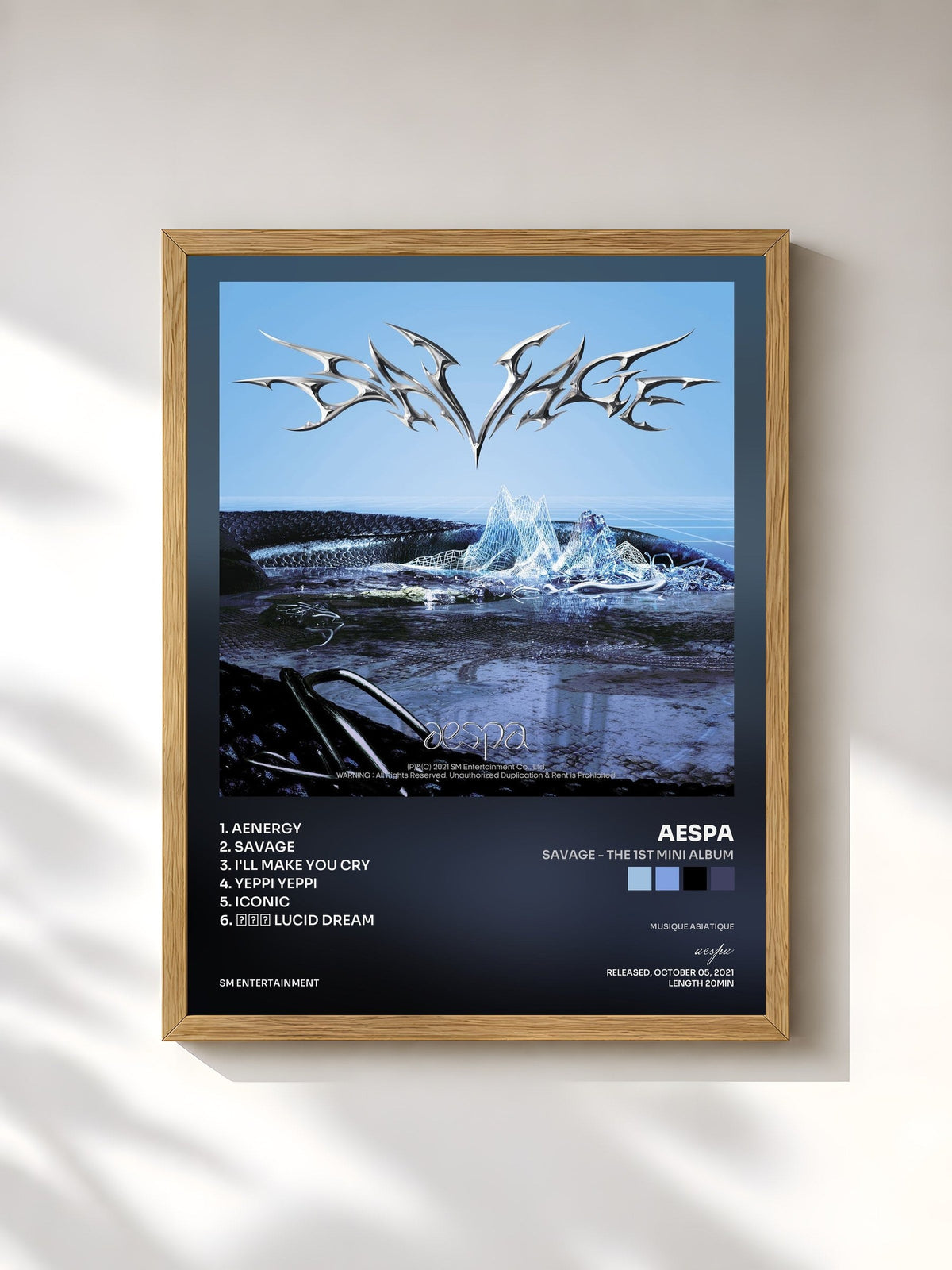 #bois Tableau de l'album Savage - The 1st Mini Album de aespa, cadre en bois brut, imprimé et encadré en France