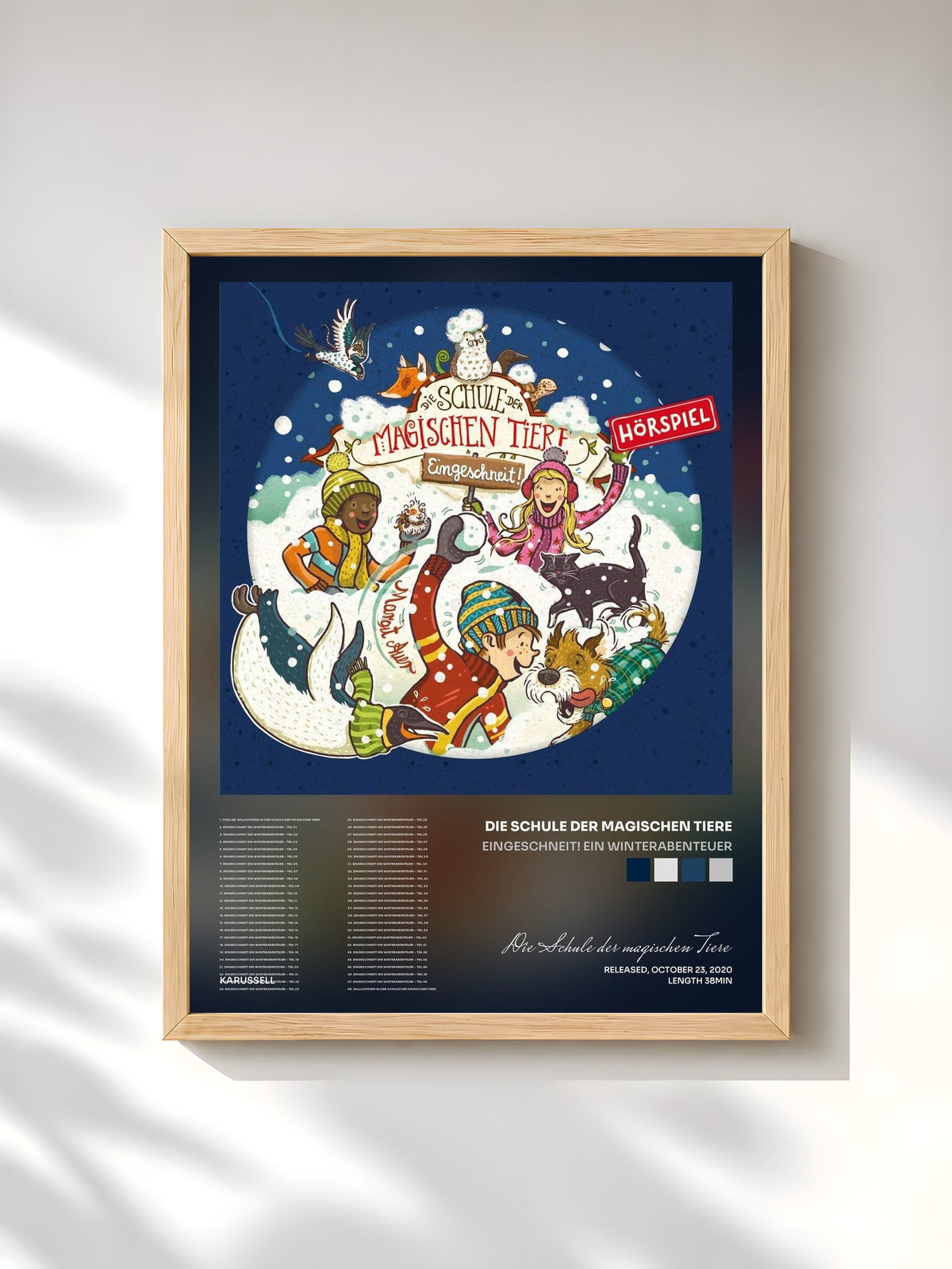 #bois Tableau de l'album Eingeschneit! Ein Winterabenteuer de Die Schule der magischen Tiere, cadre en bois brut, imprimé et encadré en France