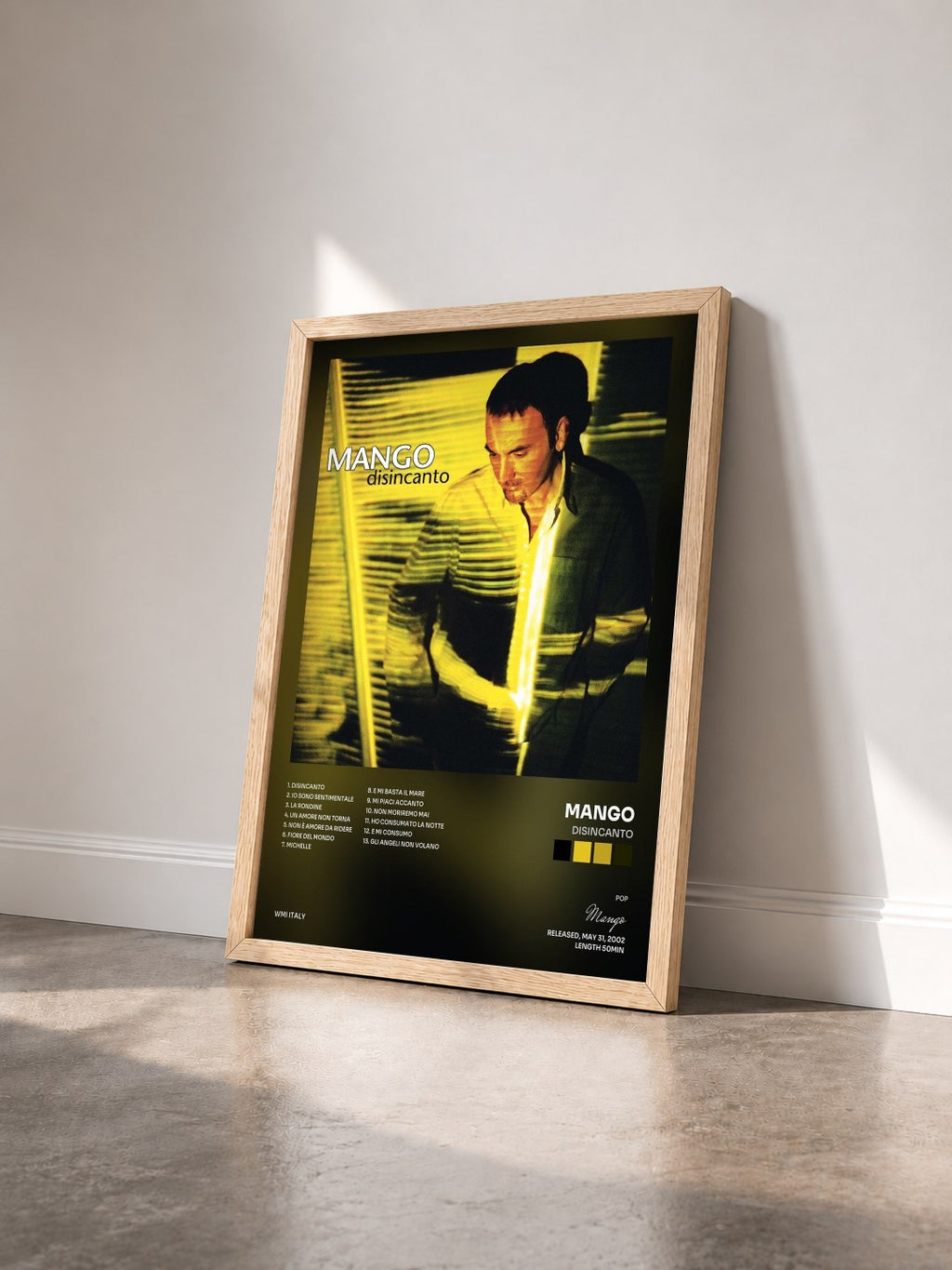 #bois Tableau de l'album Disincanto de Mango vu de trois quarts, cadre en bois brut