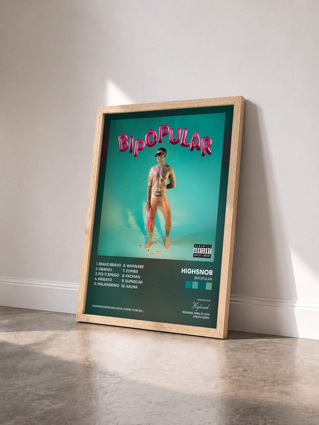 #bois Tableau de l'album Bipopular de Highsnob vu de trois quarts, cadre en bois brut
