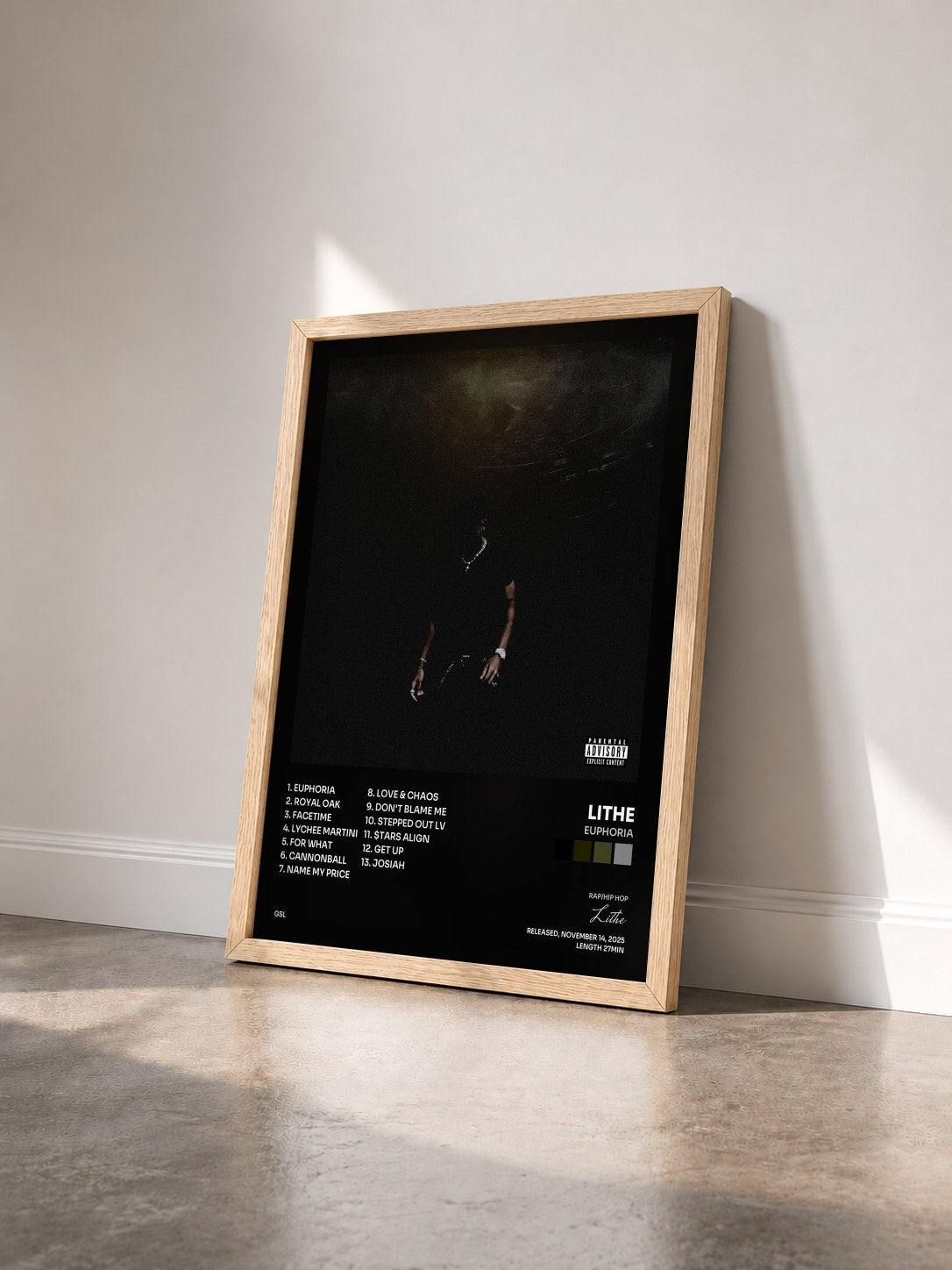 #bois Tableau de l'album Euphoria de Lithe vu de trois quarts, cadre en bois brut