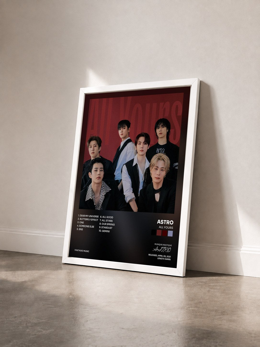 #blanc Tableau de l'album All Yours de ASTRO vu de trois quarts, cadre blanc