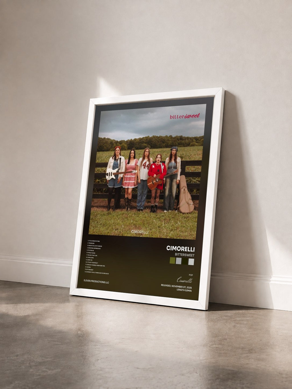 #blanc Tableau de l'album Bittersweet de Cimorelli vu de trois quarts, cadre blanc