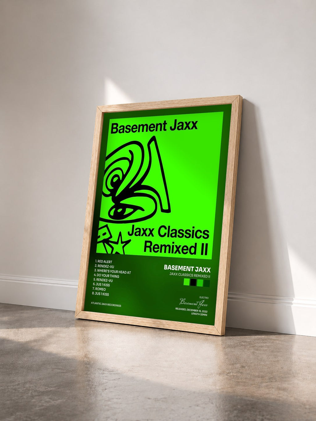 #bois Tableau de l'album Jaxx Classics Remixed II de Basement Jaxx vu de trois quarts, cadre en bois brut