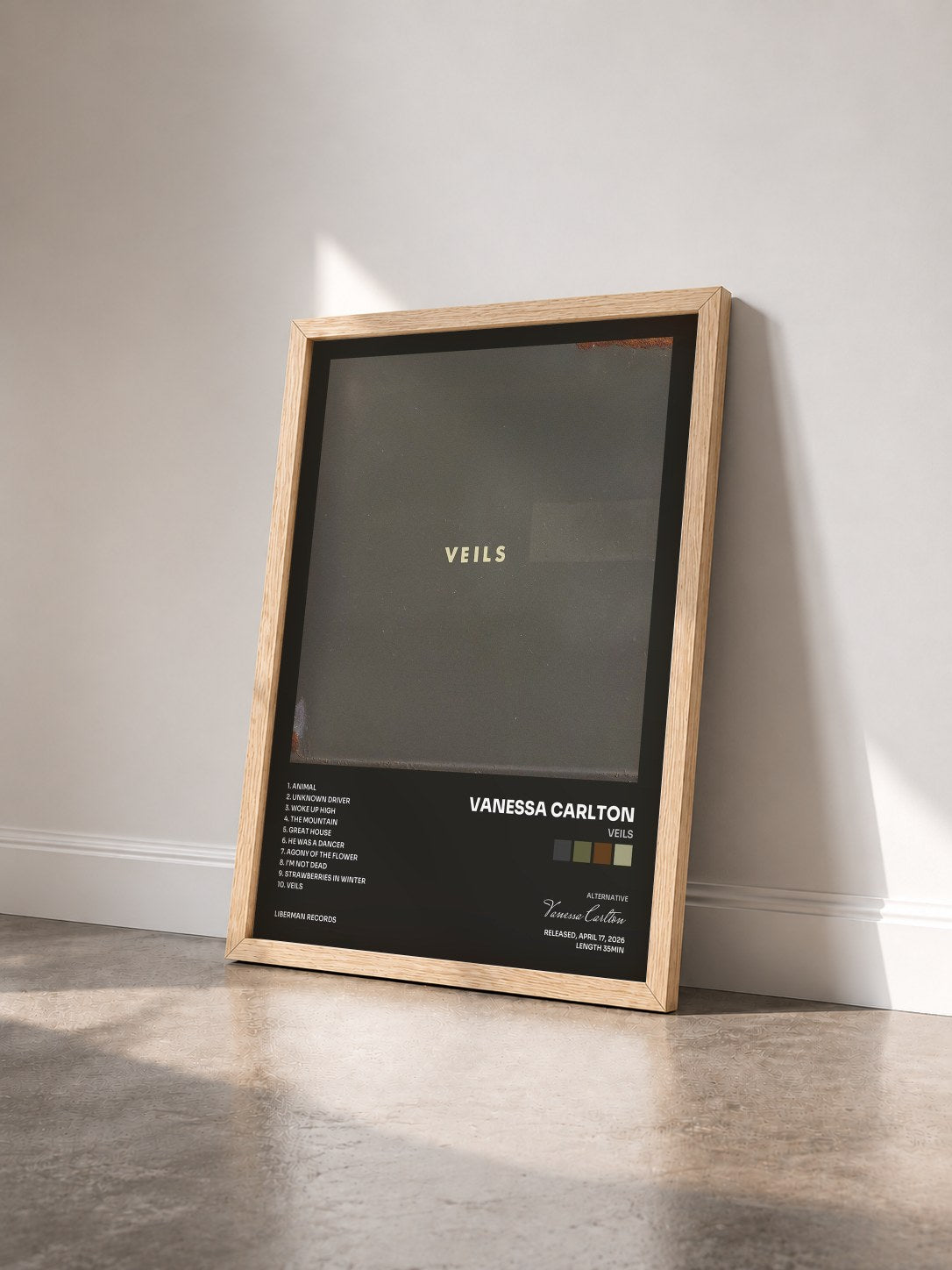 #bois Tableau de l'album Veils de Vanessa Carlton vu de trois quarts, cadre en bois brut