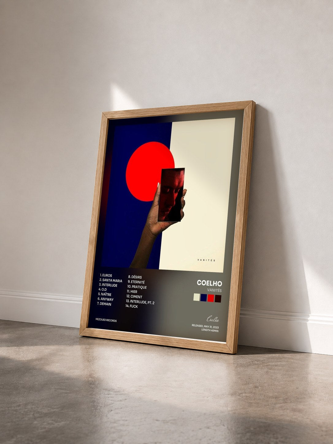 #bois Tableau de l'album Vanités de Coelho vu de trois quarts, cadre en bois brut