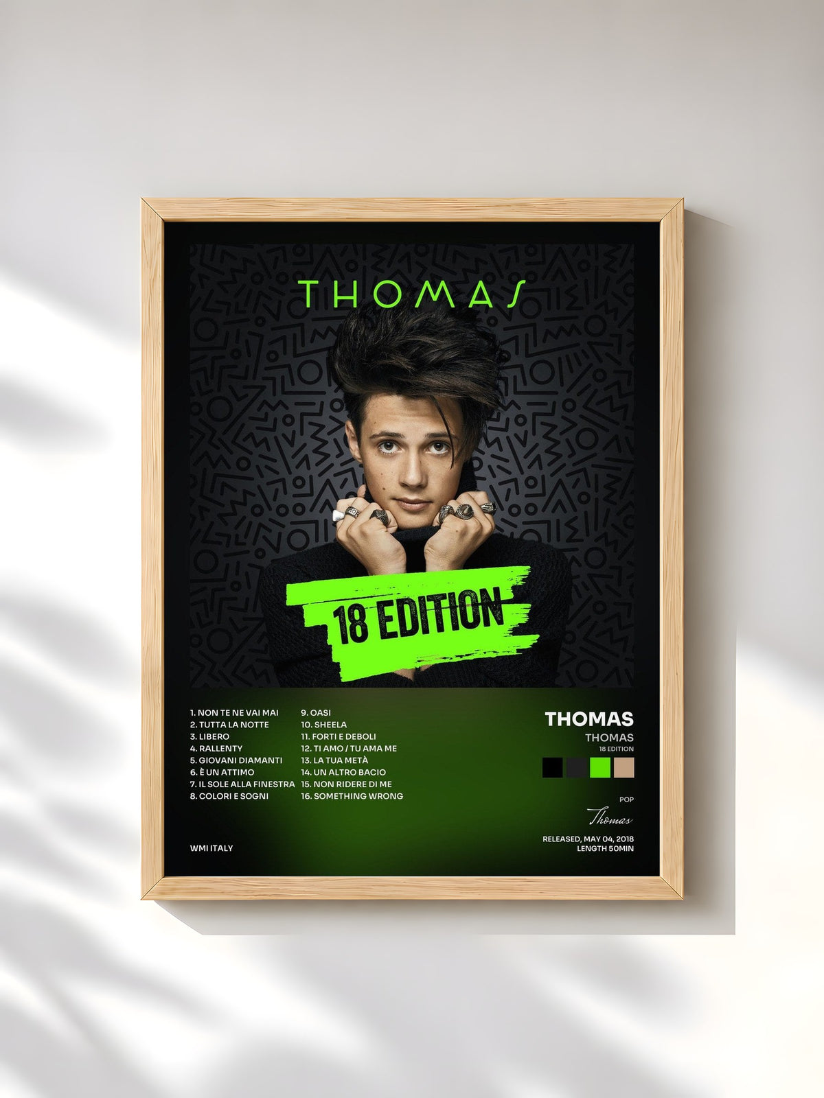 #bois Tableau de l'album Thomas (18 Edition) de Thomas, cadre en bois brut, imprimé et encadré en France