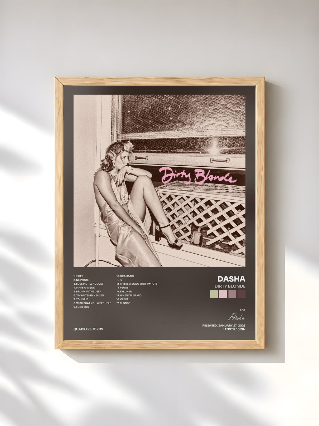 #bois Tableau de l'album Dirty Blonde de Dasha, cadre en bois brut, imprimé et encadré en France