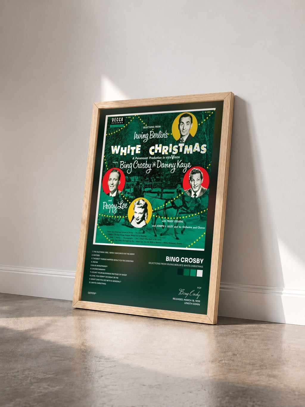 #bois Tableau de l'album Selections From Irving Berlin's White Christmas de Bing Crosby vu de trois quarts, cadre en bois brut