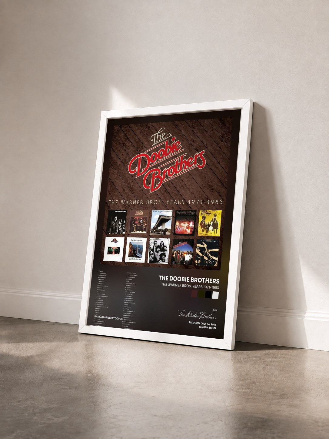 #blanc Tableau de l'album The Warner Bros. Years 1971-1983 de The Doobie Brothers vu de trois quarts, cadre blanc