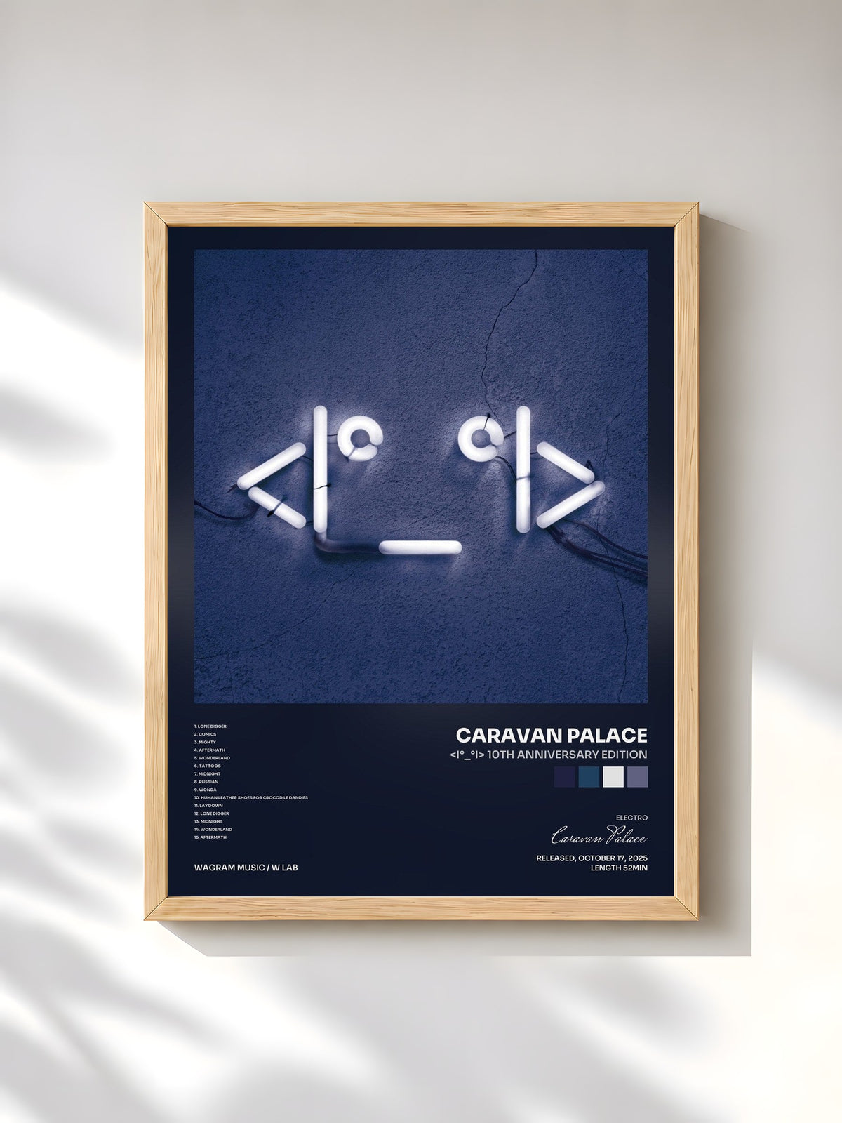 #bois Tableau de l'album <I°_°I> 10th Anniversary Edition de Caravan Palace, cadre en bois brut, imprimé et encadré en France