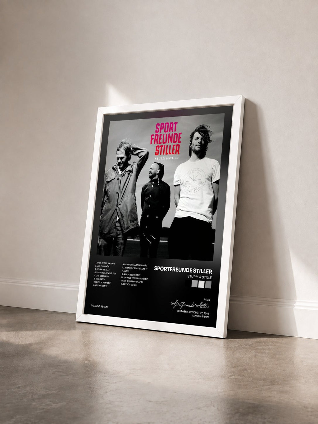 #blanc Tableau de l'album Sturm & Stille de Sportfreunde Stiller vu de trois quarts, cadre blanc