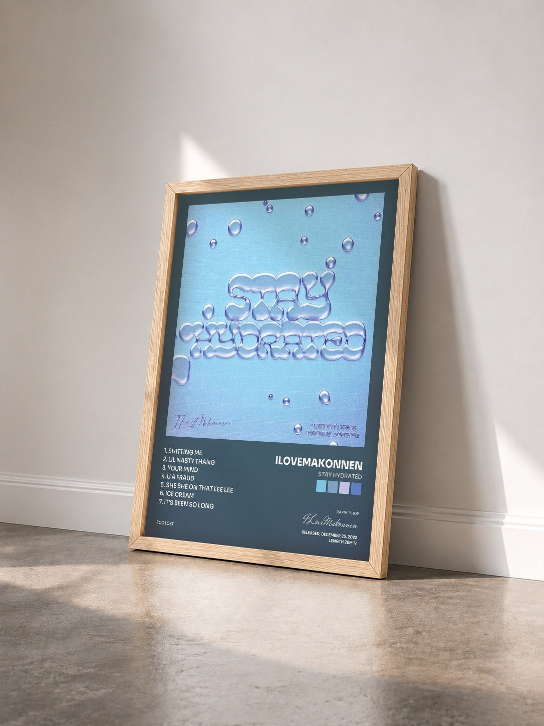 #bois Tableau de l'album Stay Hydrated de ILoveMakonnen vu de trois quarts, cadre en bois brut