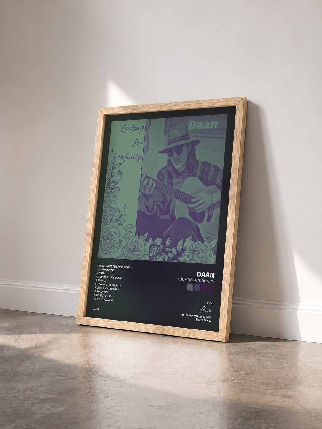 #bois Tableau de l'album Looking for Infinity de Daan vu de trois quarts, cadre en bois brut