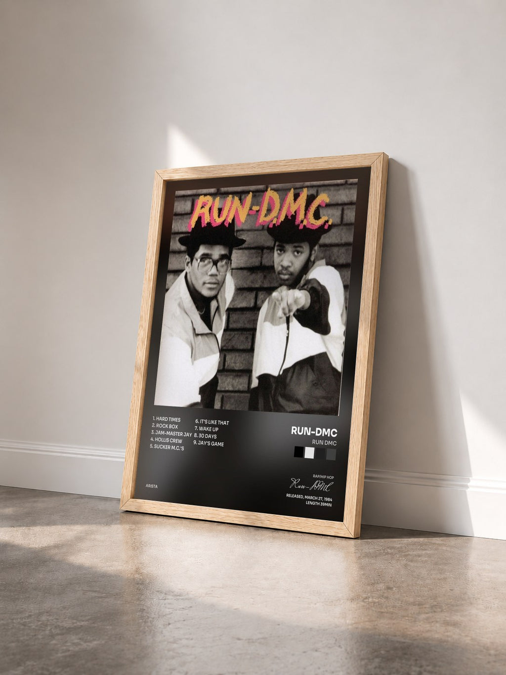 #bois Tableau de l'album RUN DMC de Run-DMC vu de trois quarts, cadre en bois brut