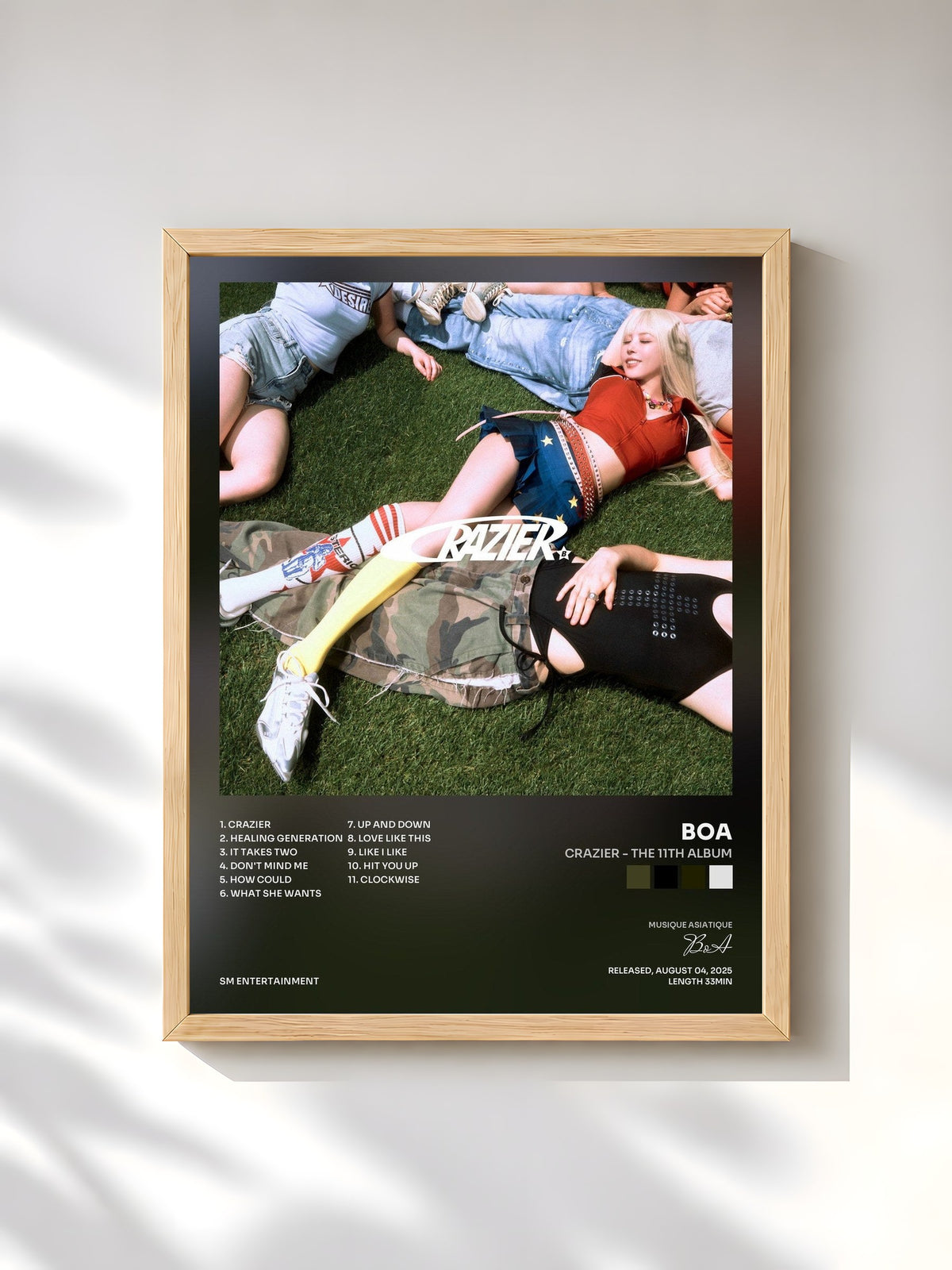 #bois Tableau de l'album Crazier - The 11th Album de BoA, cadre en bois brut, imprimé et encadré en France