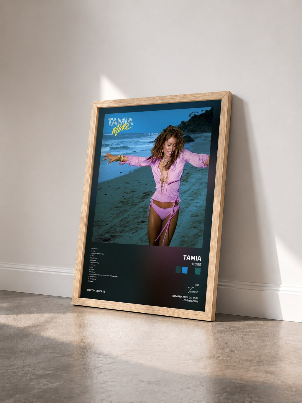 #bois Tableau de l'album More de Tamia vu de trois quarts, cadre en bois brut