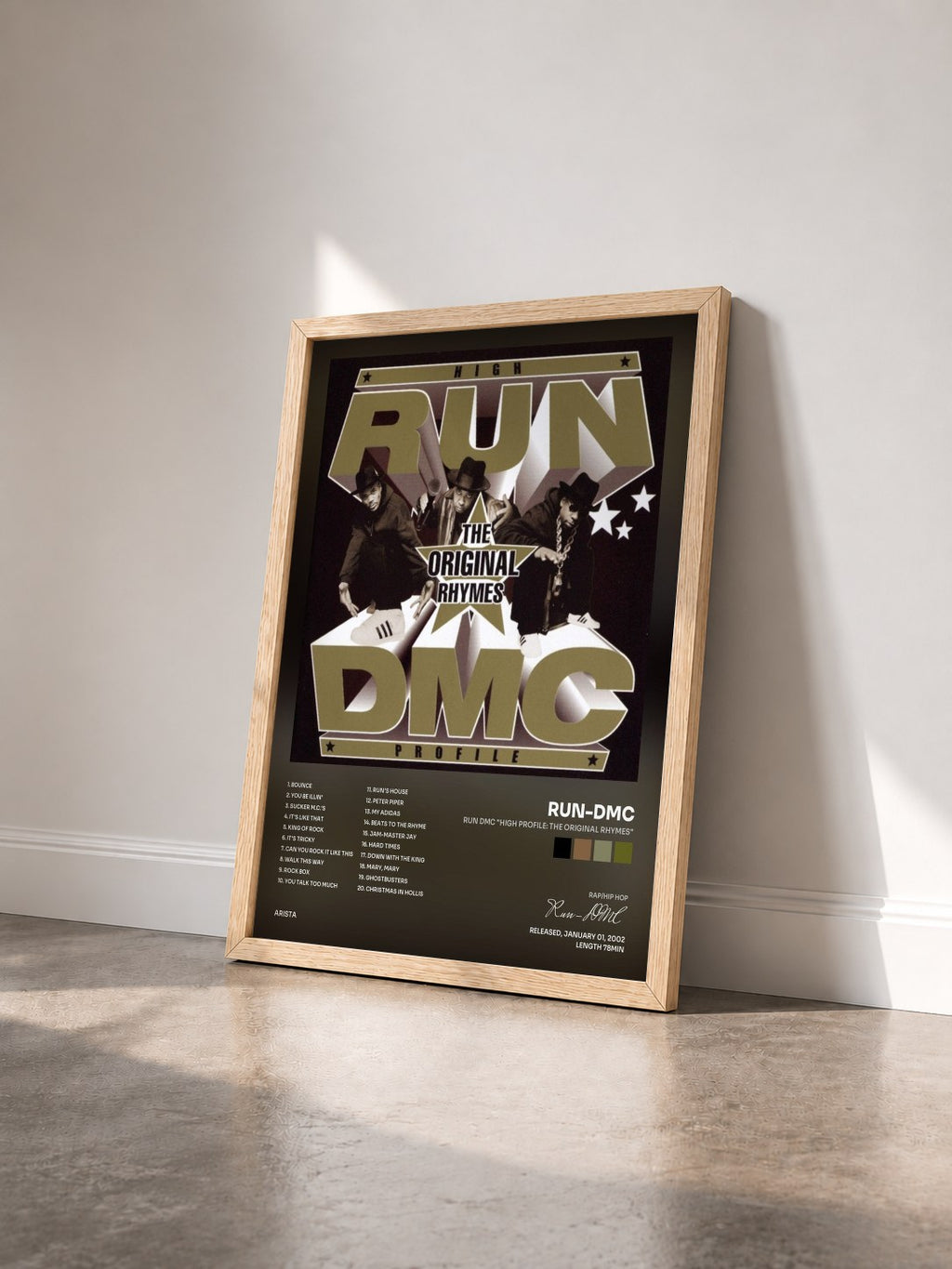 #bois Tableau de l'album RUN DMC "High Profile: The Original Rhymes" de Run-DMC vu de trois quarts, cadre en bois brut