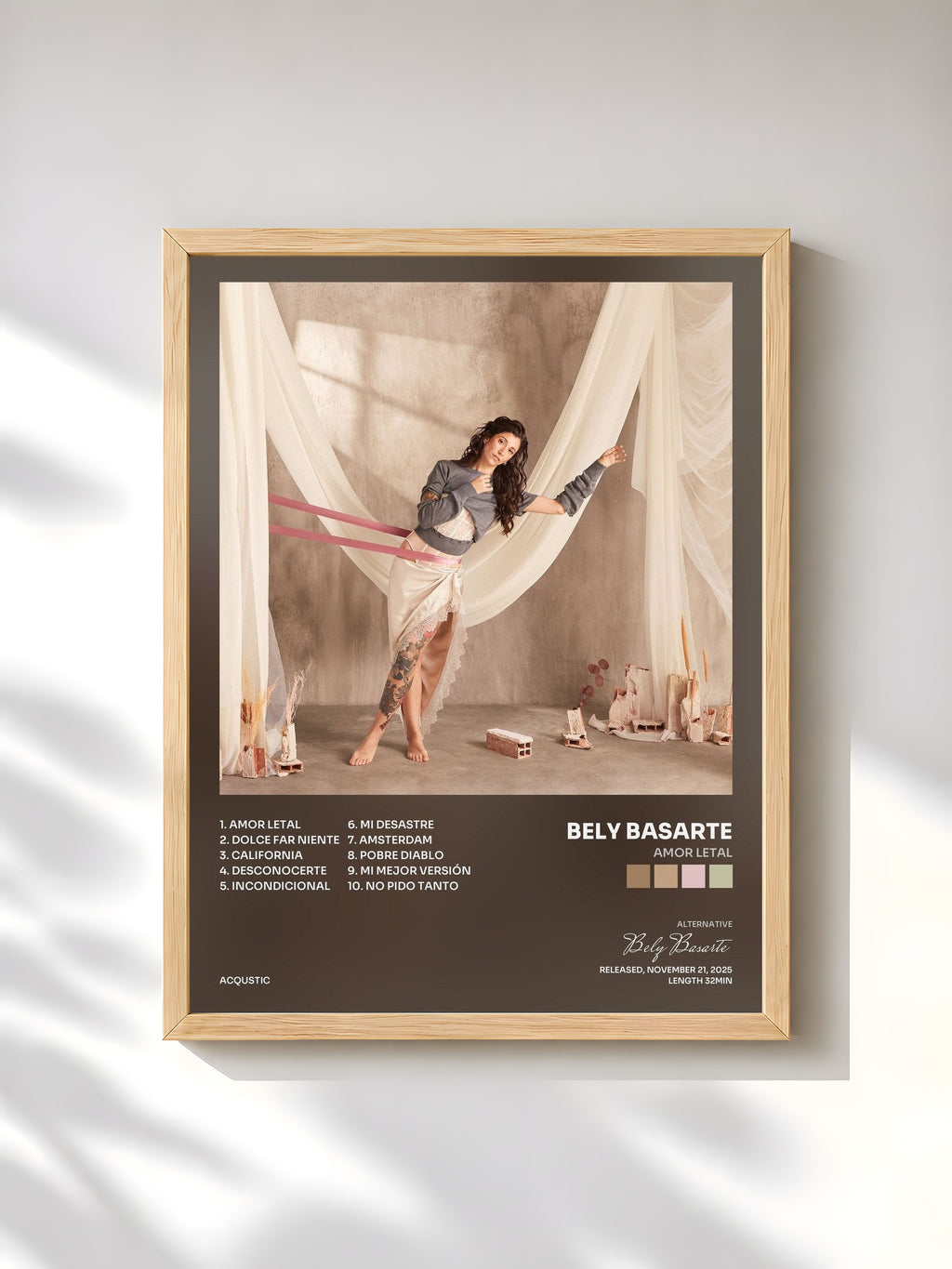 #bois Tableau de l'album Amor letal de Bely Basarte, cadre en bois brut, imprimé et encadré en France