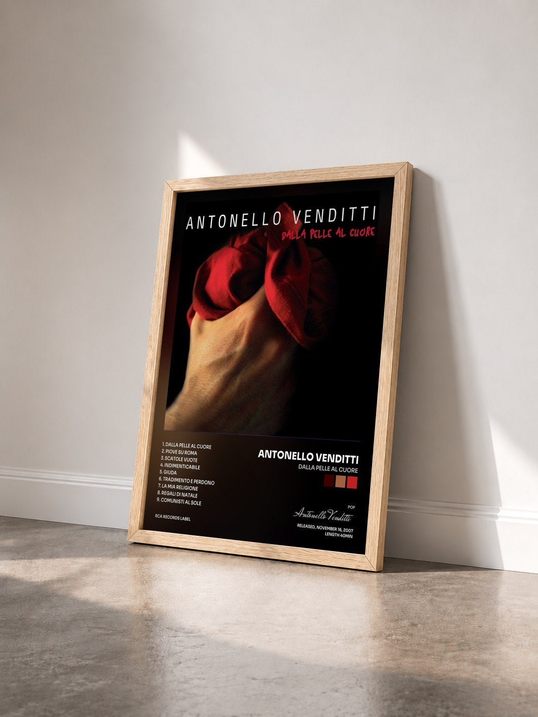 #bois Tableau de l'album Dalla pelle al cuore de Antonello Venditti vu de trois quarts, cadre en bois brut