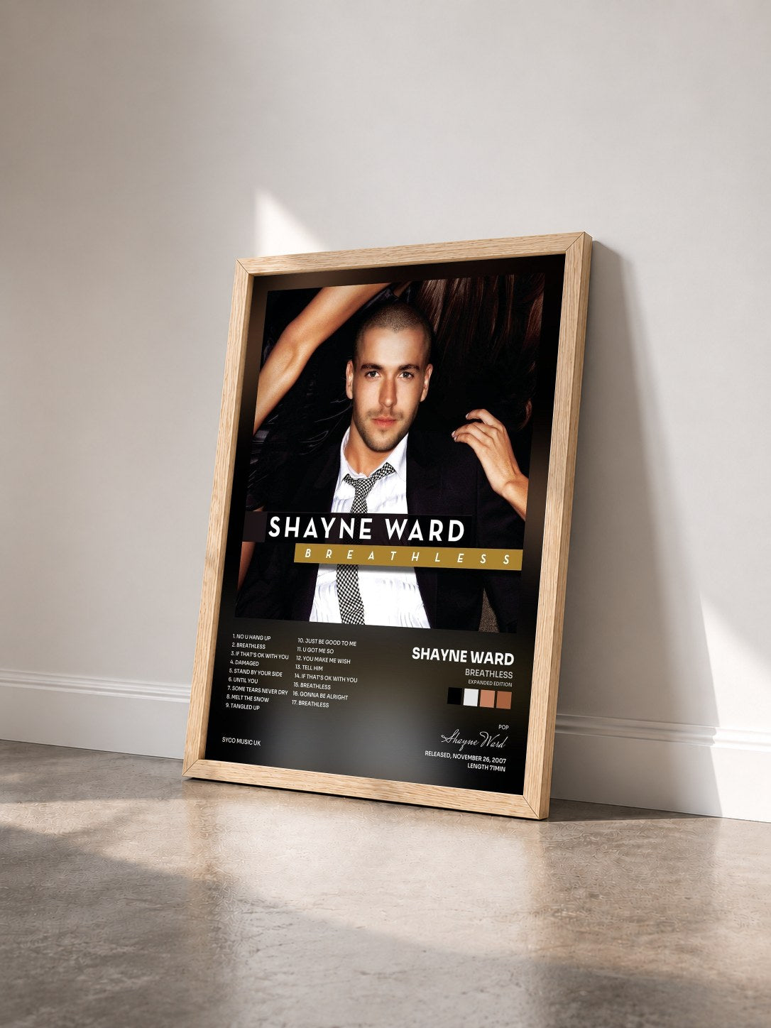 #bois Tableau de l'album Breathless (Expanded Edition) de Shayne Ward vu de trois quarts, cadre en bois brut