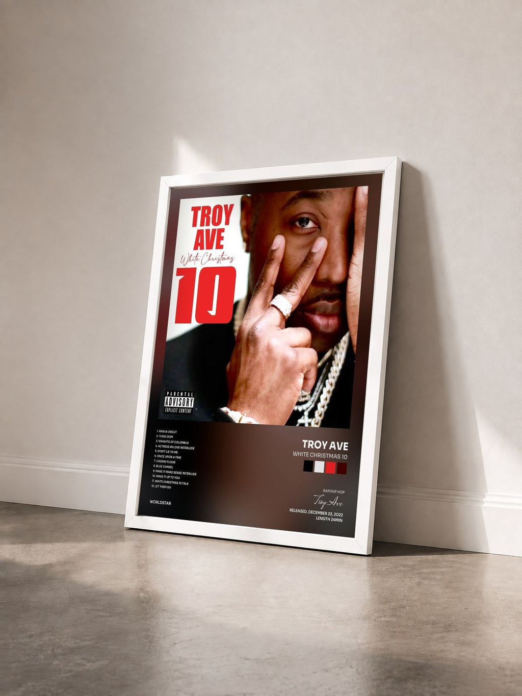 #blanc Tableau de l'album White Christmas 10 de Troy Ave vu de trois quarts, cadre blanc