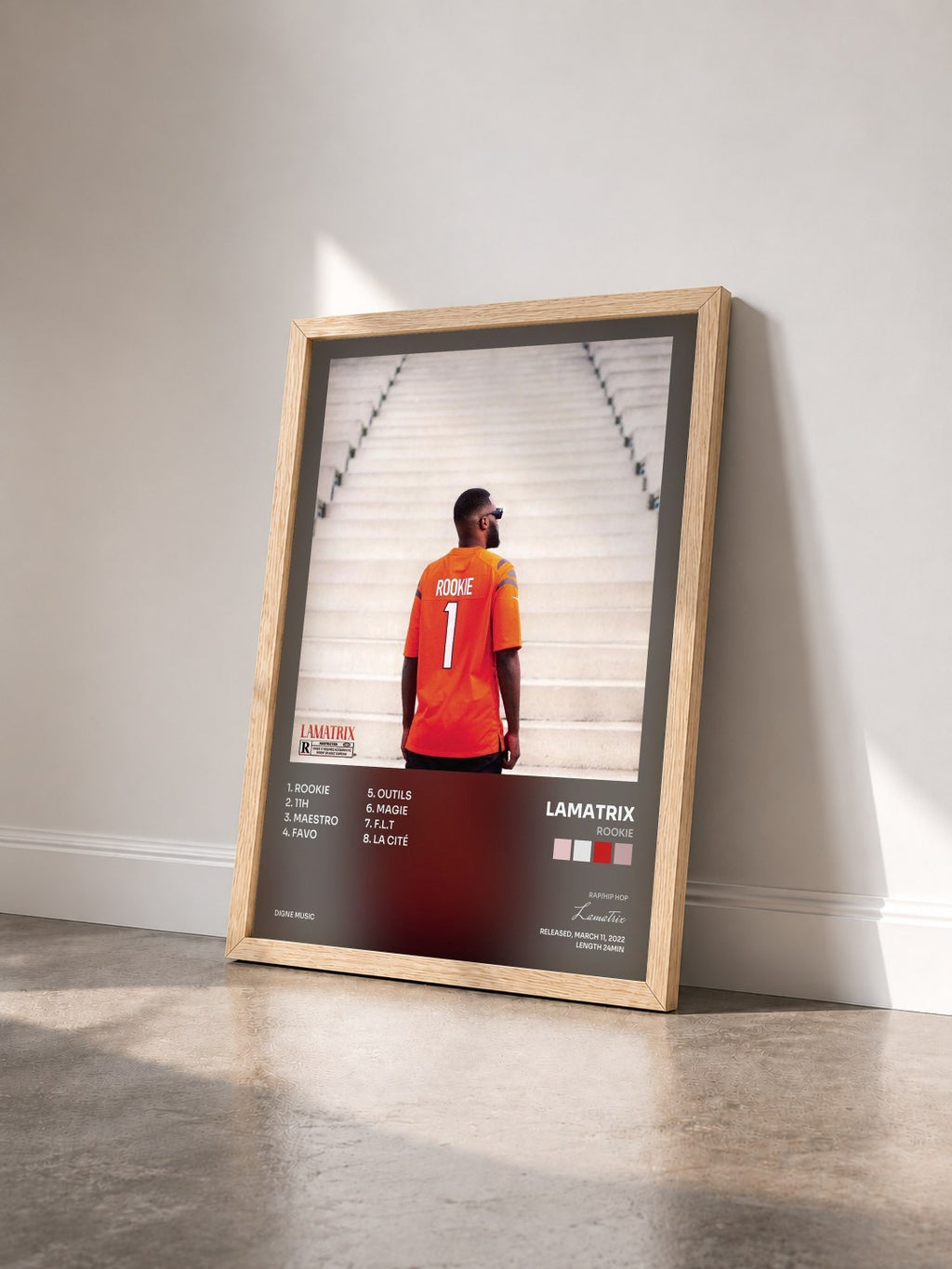 #bois Tableau de l'album Rookie de Lamatrix vu de trois quarts, cadre en bois brut