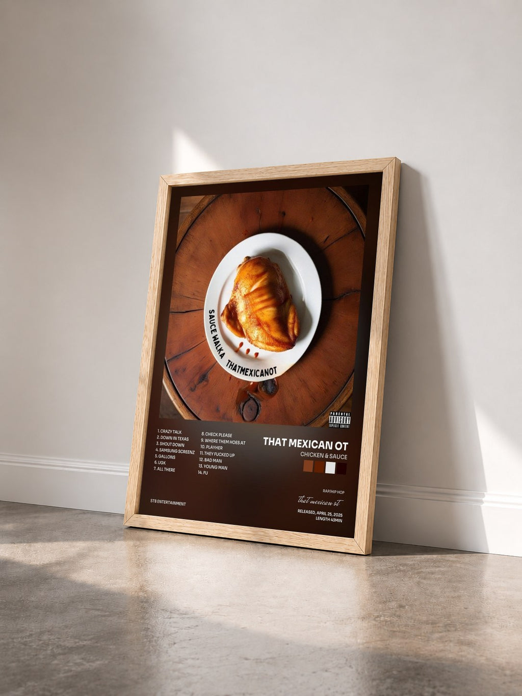 #bois Tableau de l'album Chicken & Sauce de that mexican ot vu de trois quarts, cadre en bois brut