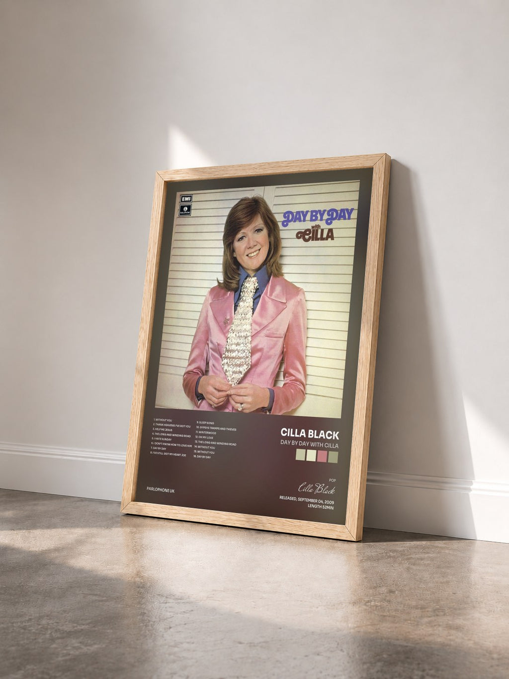 #bois Tableau de l'album Day by Day With Cilla de Cilla Black vu de trois quarts, cadre en bois brut