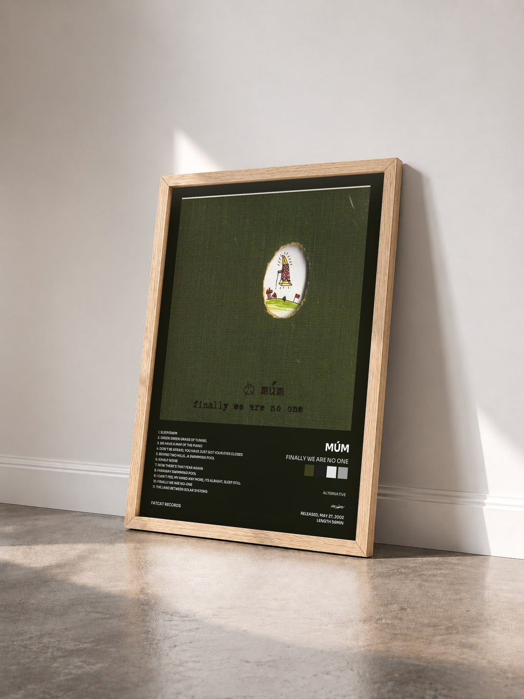 #bois Tableau de l'album Finally We Are No One de múm vu de trois quarts, cadre en bois brut