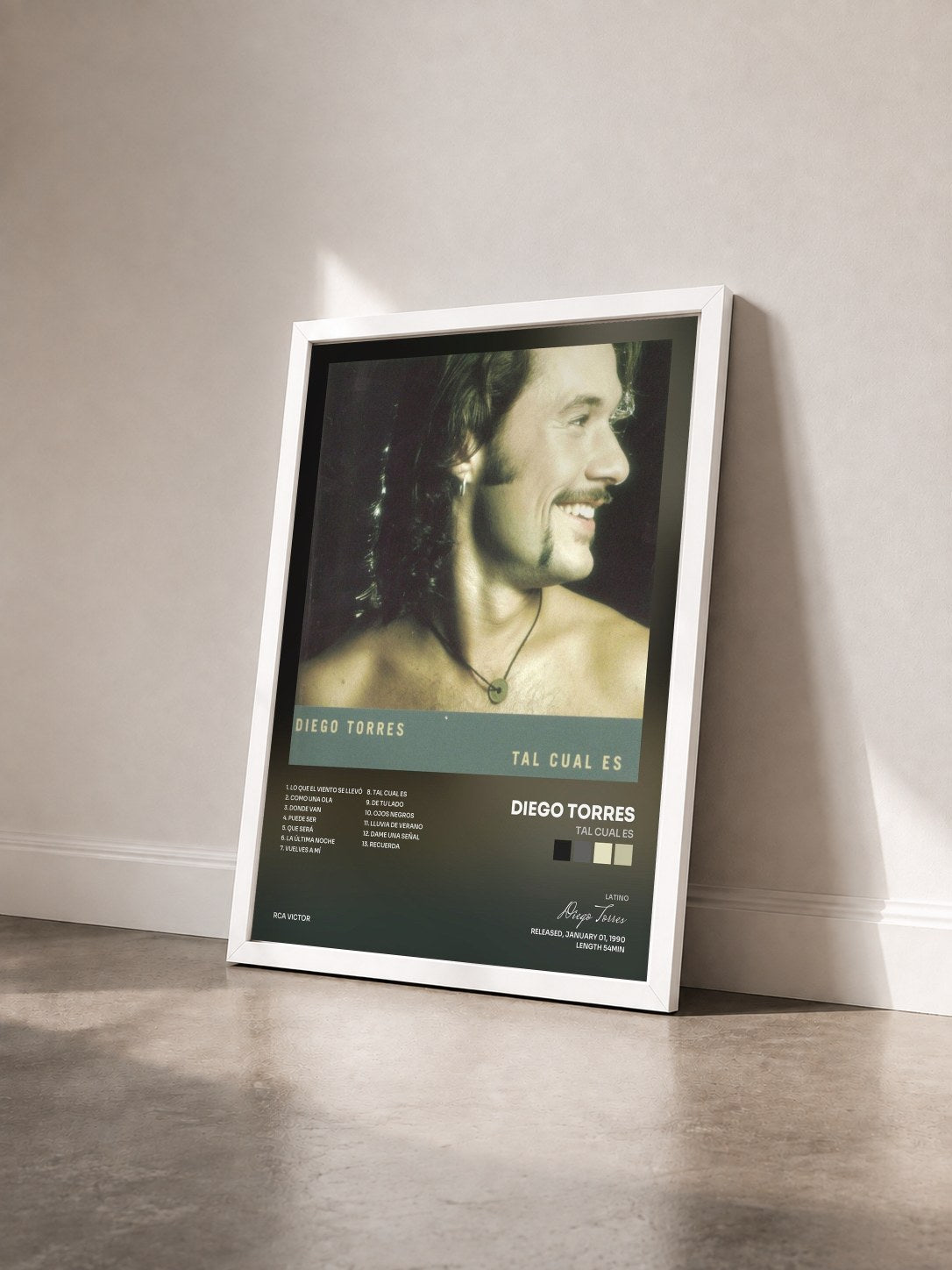 #blanc Tableau de l'album Tal Cual Es de Diego Torres vu de trois quarts, cadre blanc