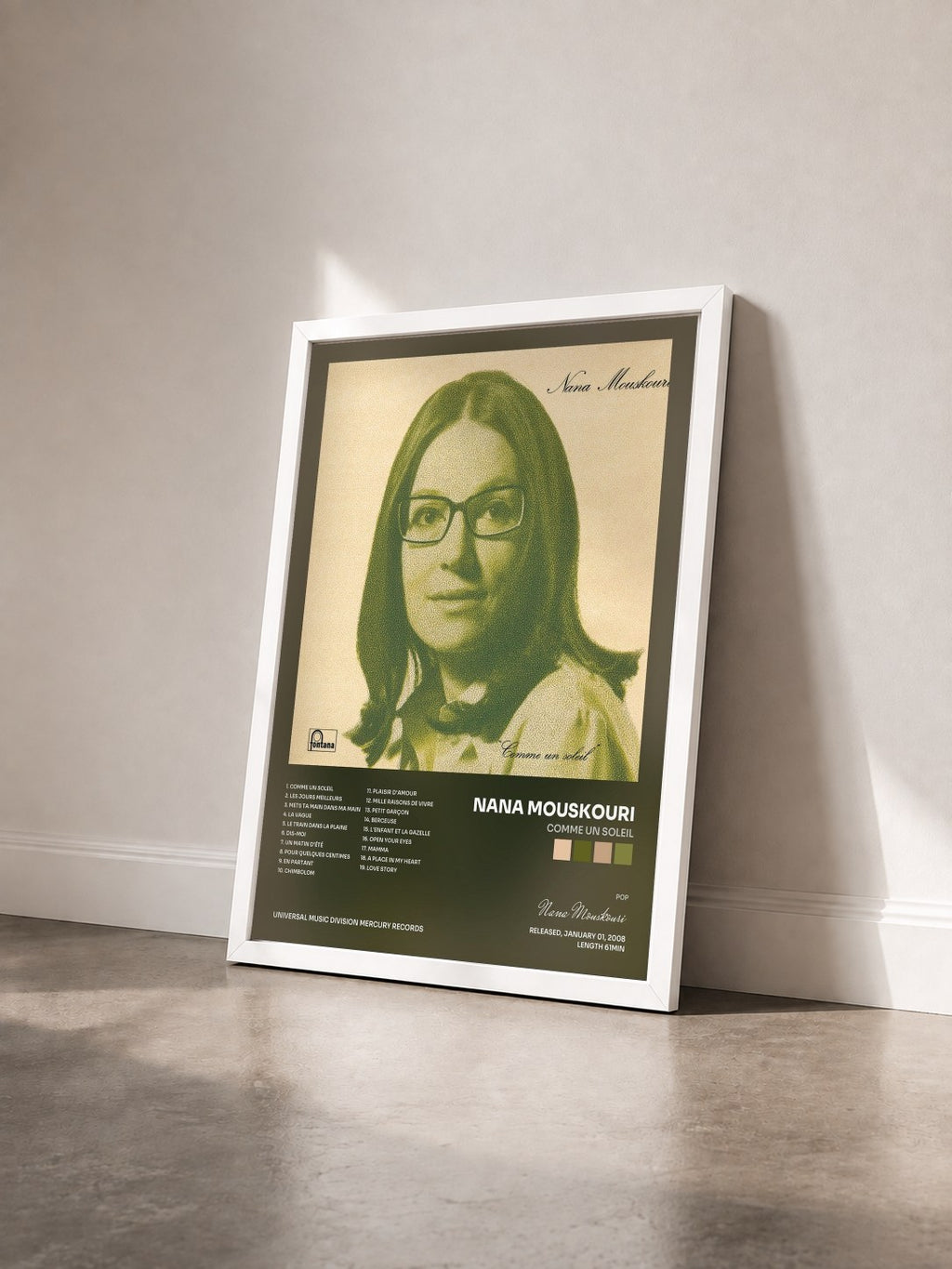 #blanc Tableau de l'album Comme Un Soleil de Nana Mouskouri vu de trois quarts, cadre blanc