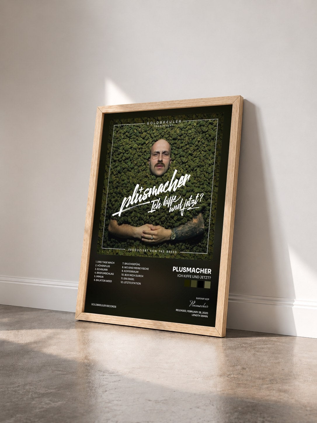 #bois Tableau de l'album Ich kiffe und jetzt? de Plusmacher vu de trois quarts, cadre en bois brut