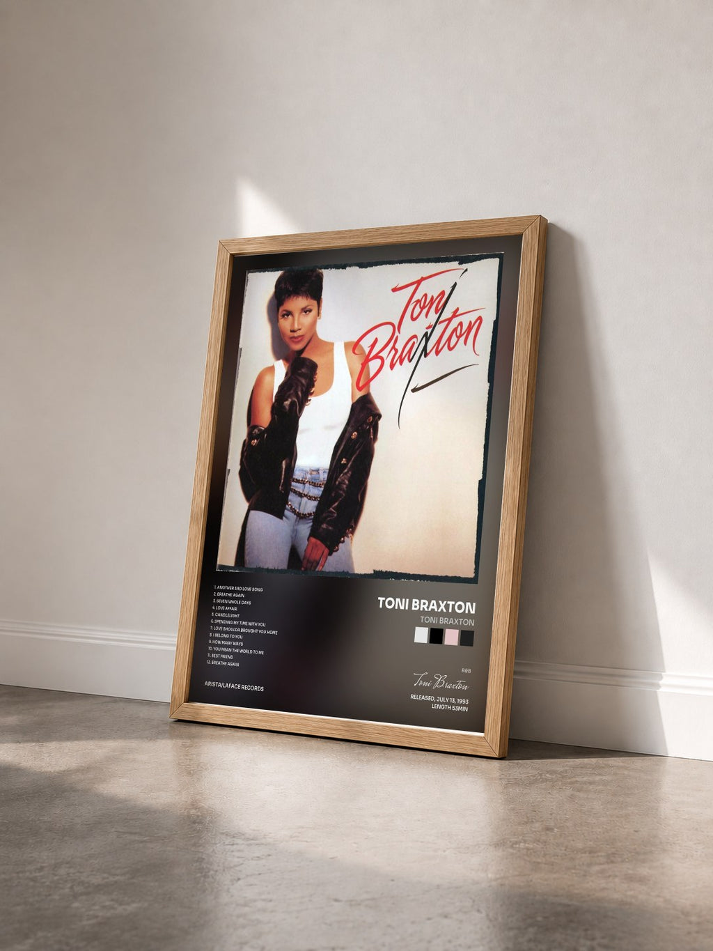 #bois Tableau de l'album Toni Braxton de Toni Braxton vu de trois quarts, cadre en bois brut