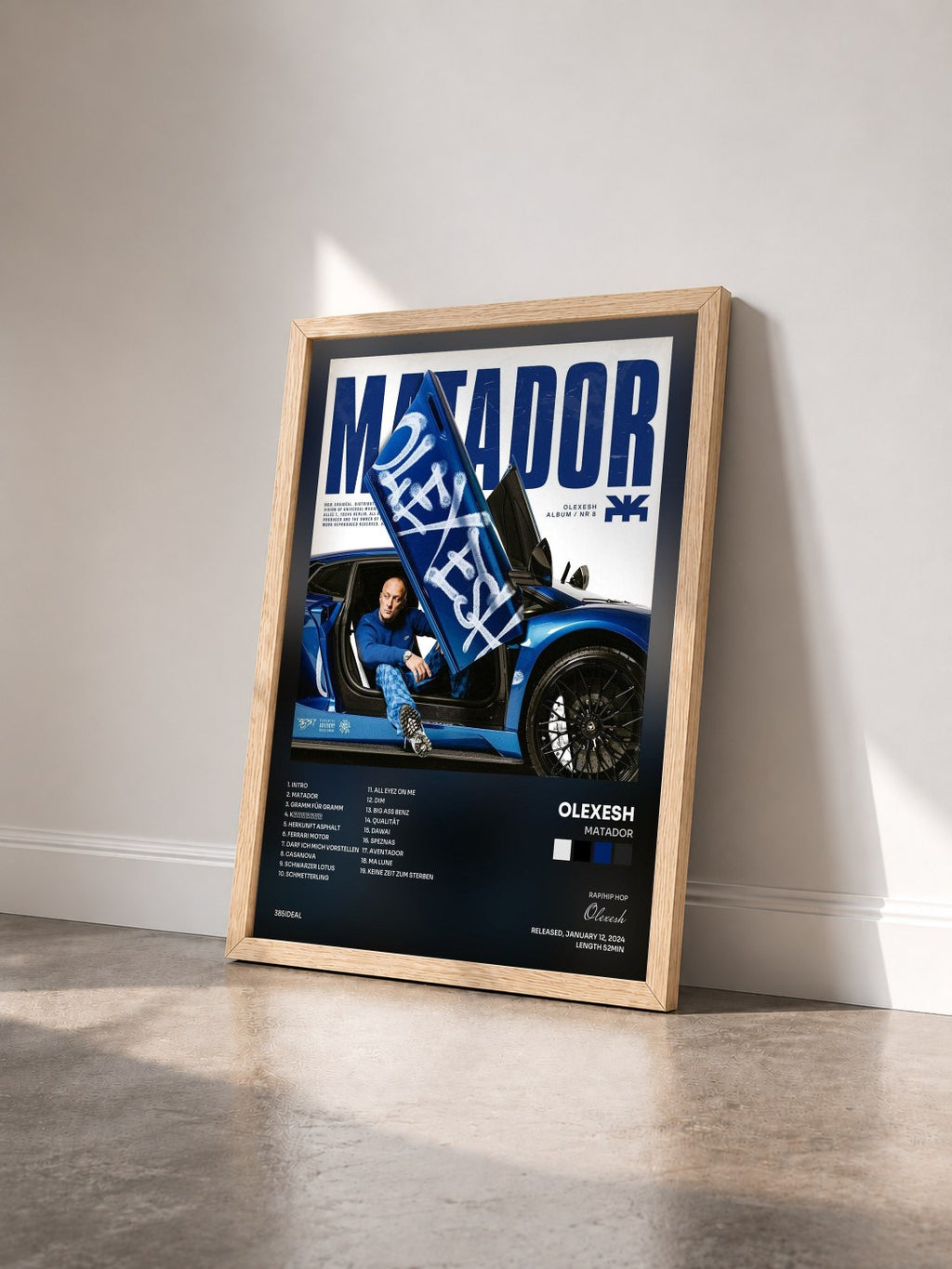 #bois Tableau de l'album Matador de Olexesh vu de trois quarts, cadre en bois brut