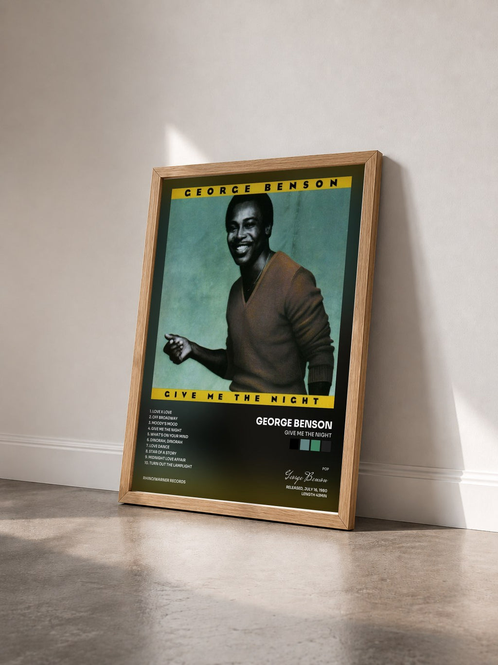 #bois Tableau de l'album Give Me the Night de George Benson vu de trois quarts, cadre en bois brut