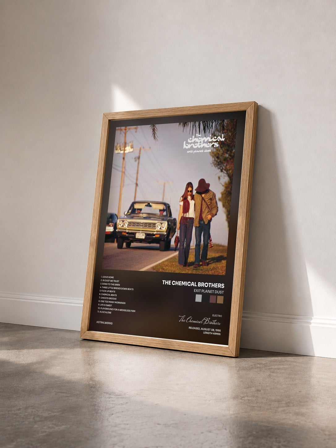 #bois Tableau de l'album Exit Planet Dust de The Chemical Brothers vu de trois quarts, cadre en bois brut