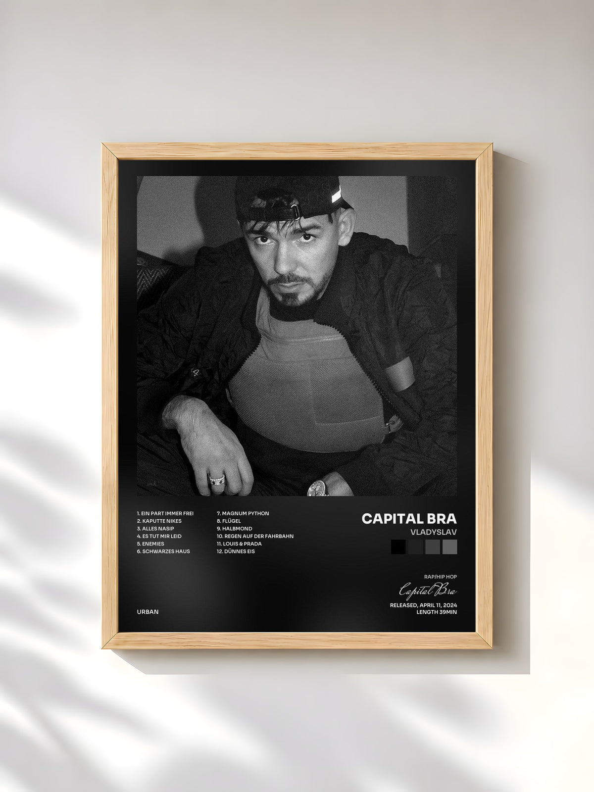 #bois Tableau de l'album VLADYSLAV de Capital Bra, cadre en bois brut, imprimé et encadré en France