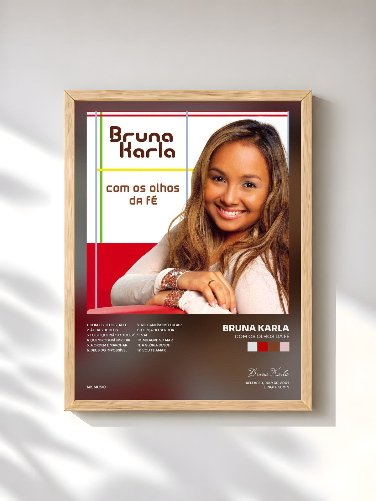 #bois Tableau de l'album Com os Olhos da Fé de Bruna Karla, cadre en bois brut, imprimé et encadré en France