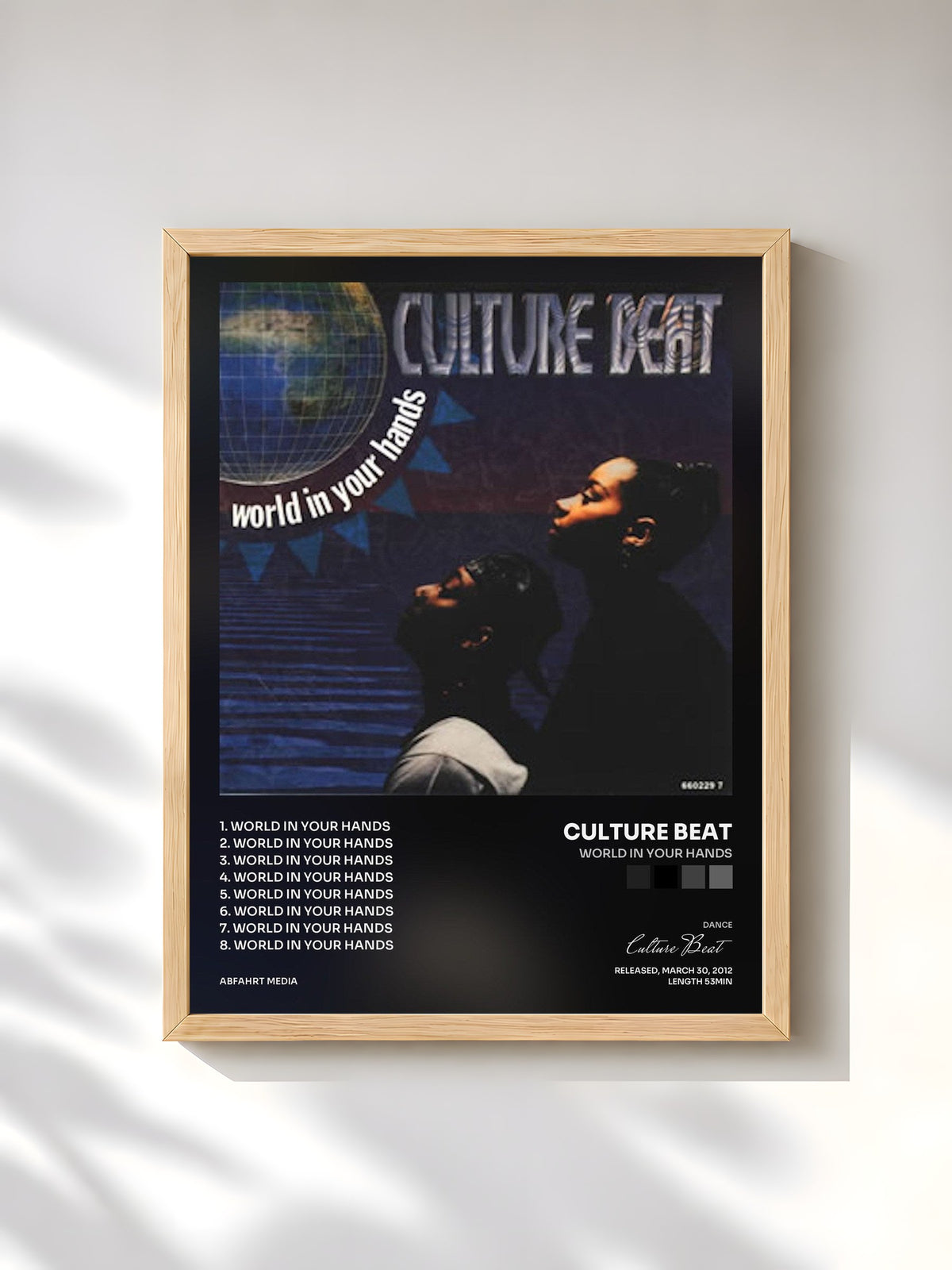 #bois Tableau de l'album World in Your Hands de Culture Beat, cadre en bois brut, imprimé et encadré en France