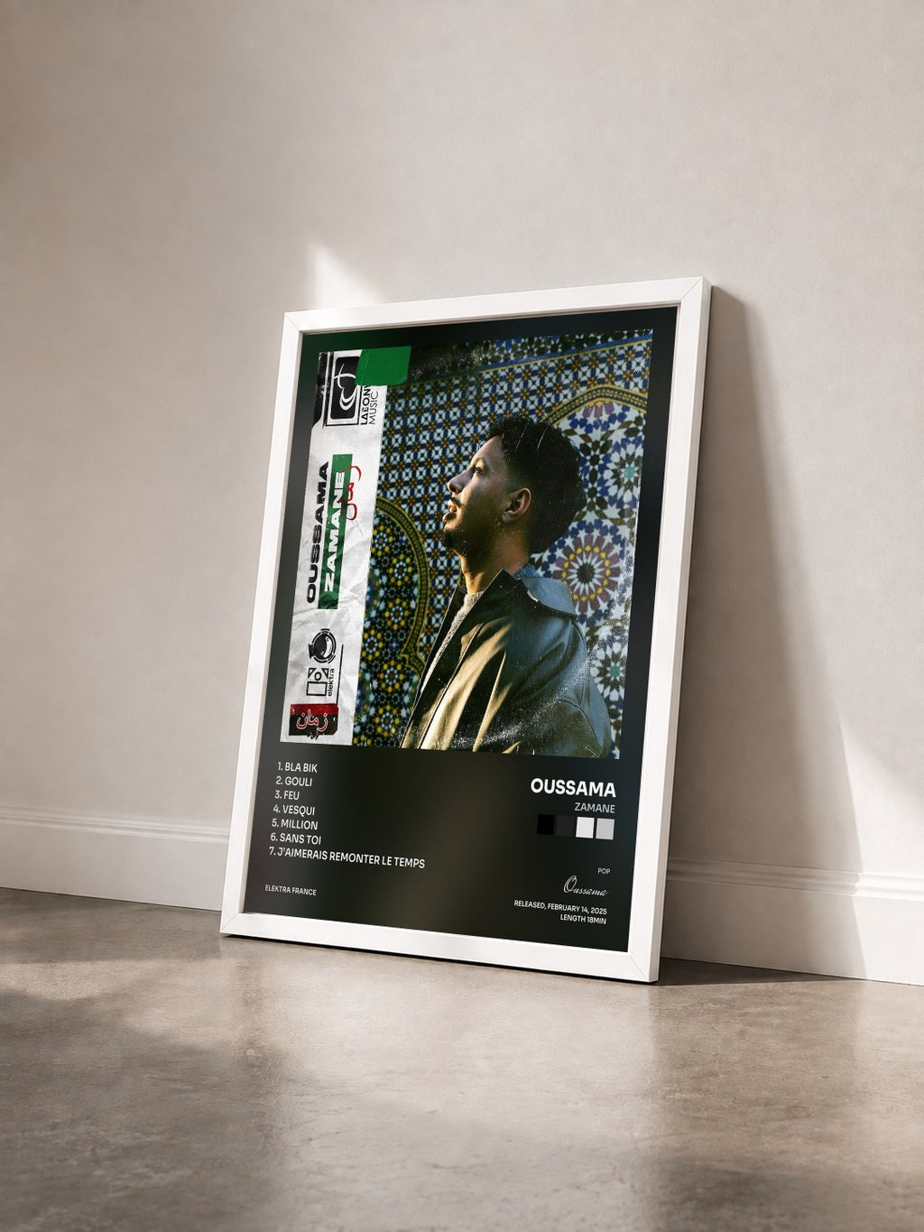 #blanc Tableau de l'album Zamane de Oussama vu de trois quarts, cadre blanc
